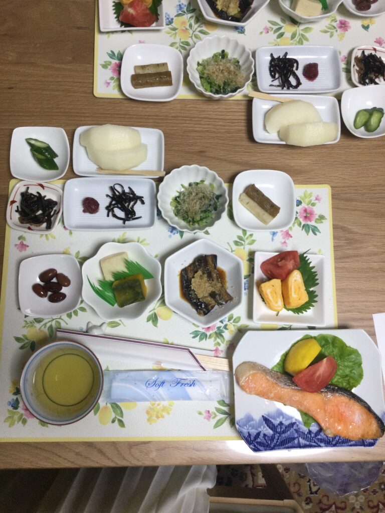 宿の夕食